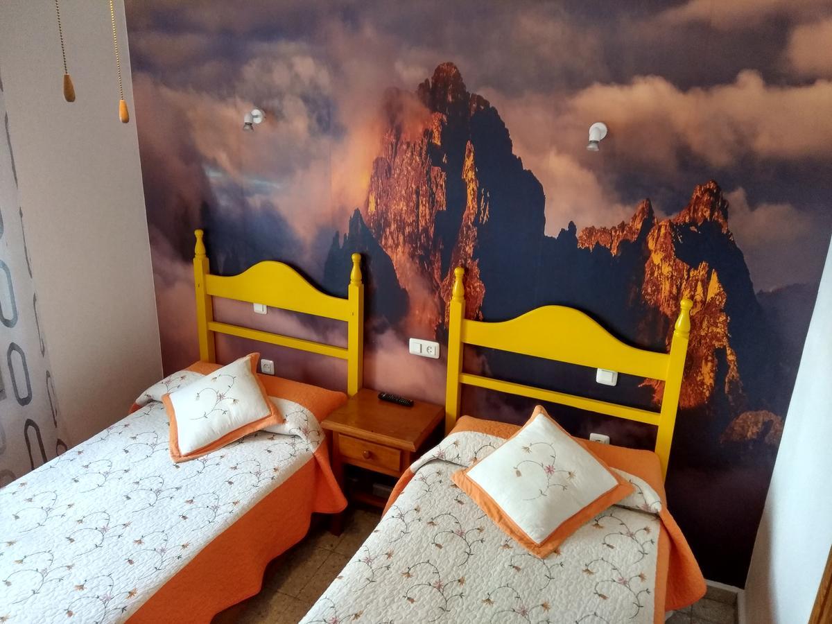 Hostal Avenida Arenas de San Pedro Dış mekan fotoğraf